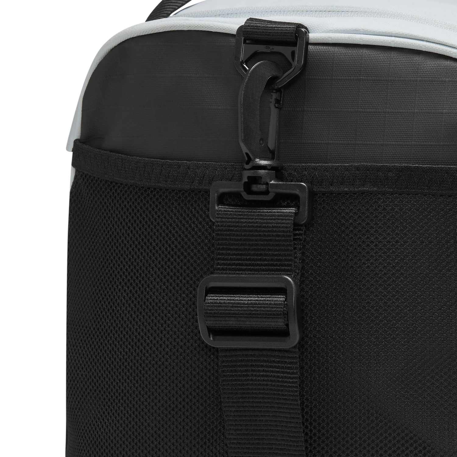 Nike Brasilia Sports Bag - Silver, Black 6 Nike Brasilia Sports Bag - Silver, Black - Image 6