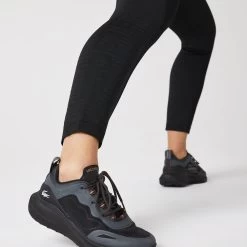 Lacoste Tracksuit Women - Black -Sports Supplies Shop 03771000 16